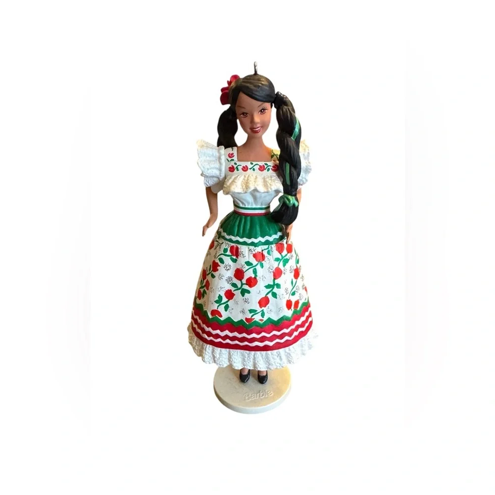 Barbie Keepsake Collector’s Series “Dolls of the World” Ornament